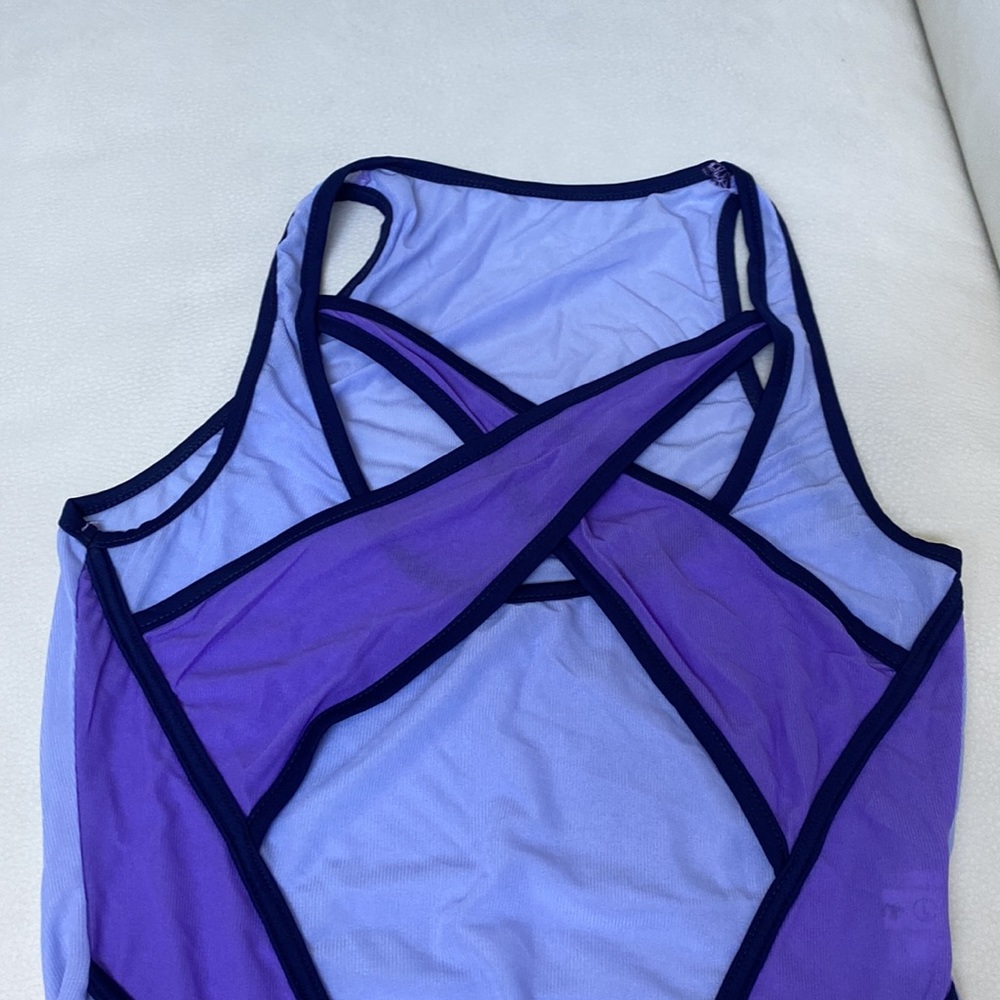 Color-Block Round Neck Mesh Jumpsuits - Picture 6 of 6